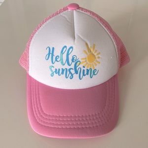 VGUC Tiny trucker hat